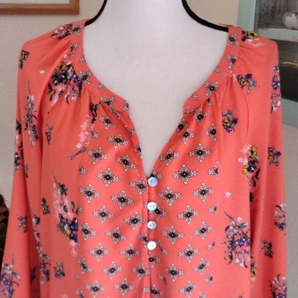 Fig and Flower Top - Picture 2 of 10